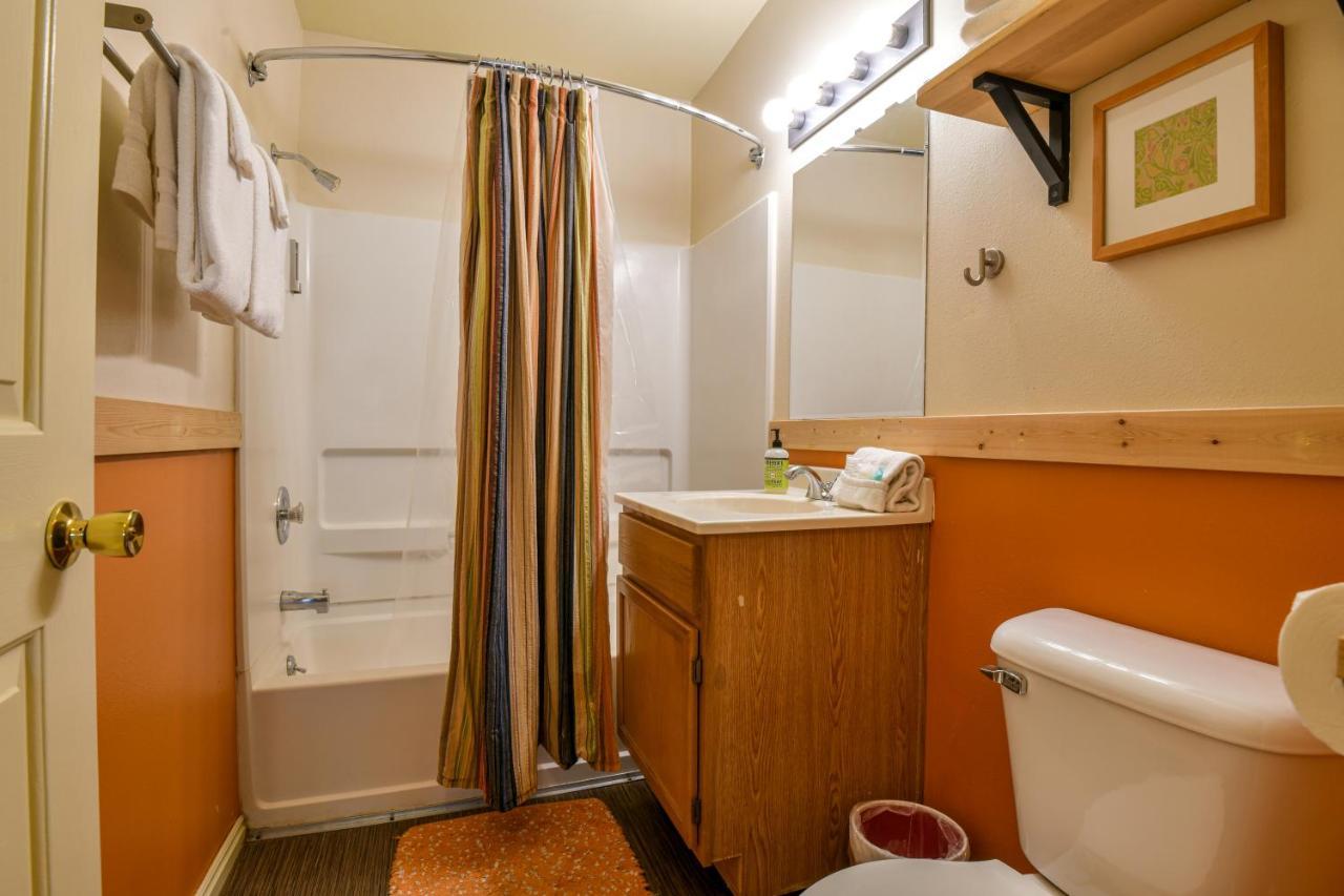موآب Inn 1 - Downtown 1 Bedroom Unit, Sleeps 6 With Shared Hot Tub المظهر الخارجي الصورة