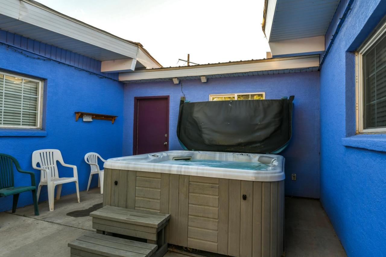 موآب Inn 1 - Downtown 1 Bedroom Unit, Sleeps 6 With Shared Hot Tub المظهر الخارجي الصورة